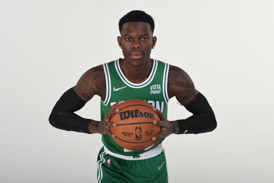 给予他无微 给予他无微