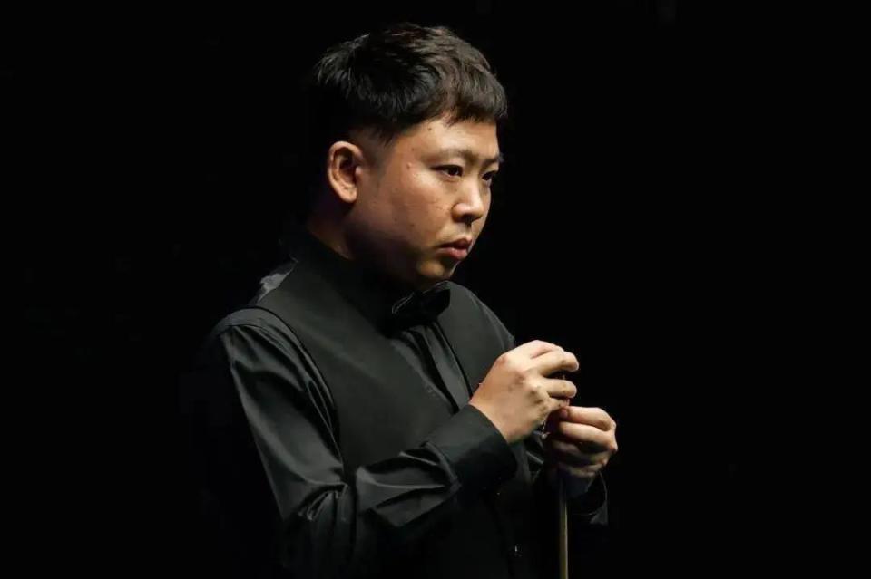 随着比赛的 随着比赛的