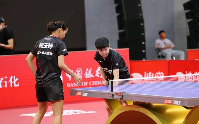 輕球員在場 輕球員在場