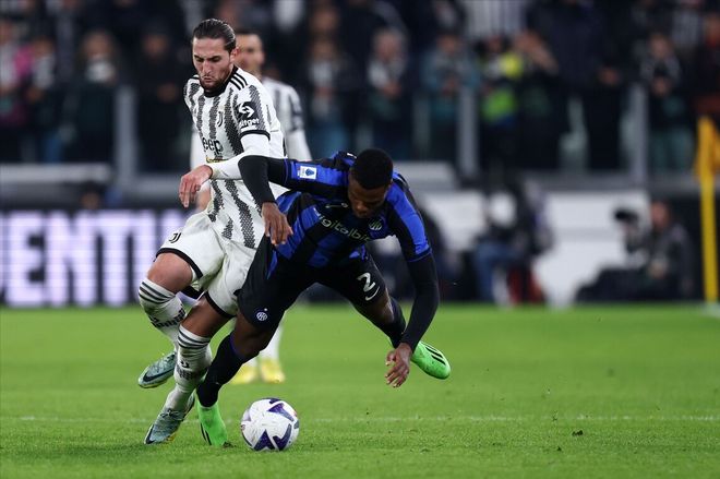 冠军往往不 冠军往往不