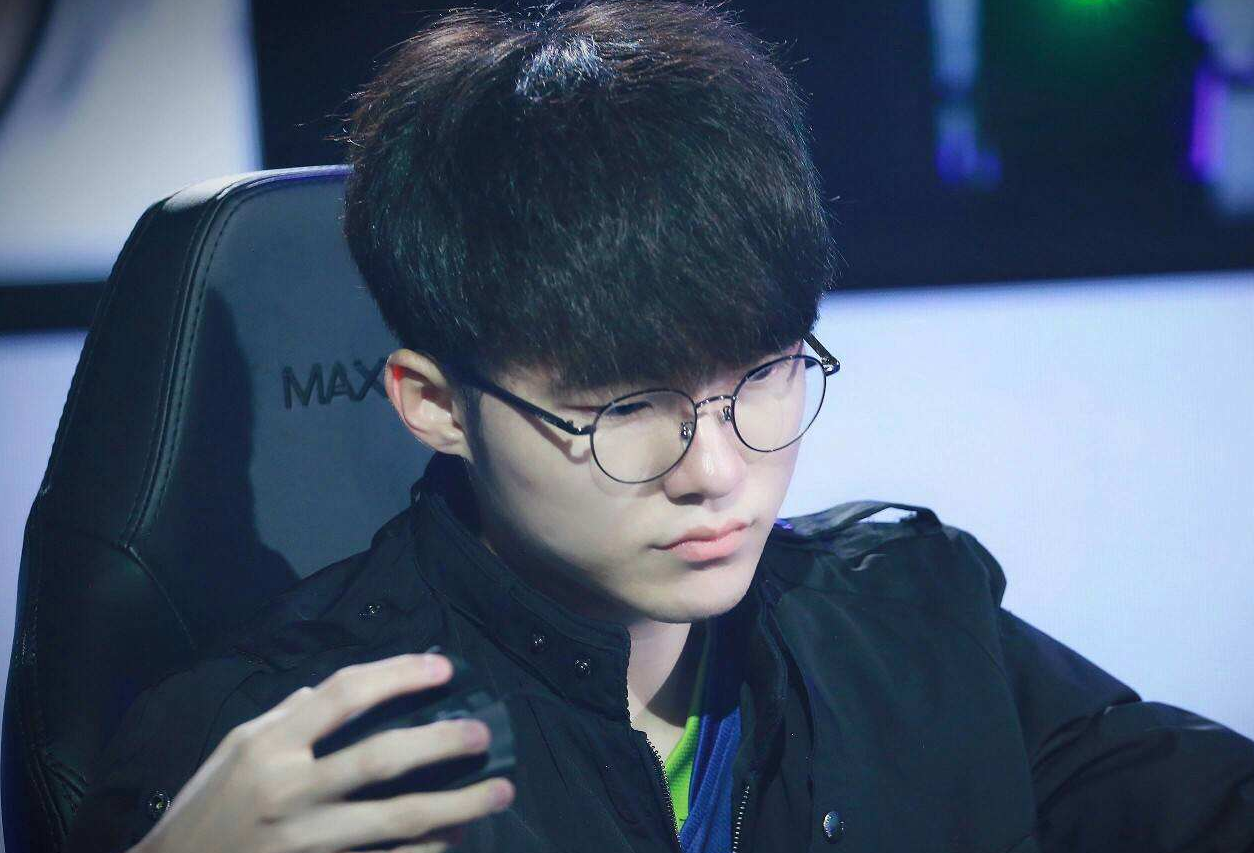 的一手权 的一手权